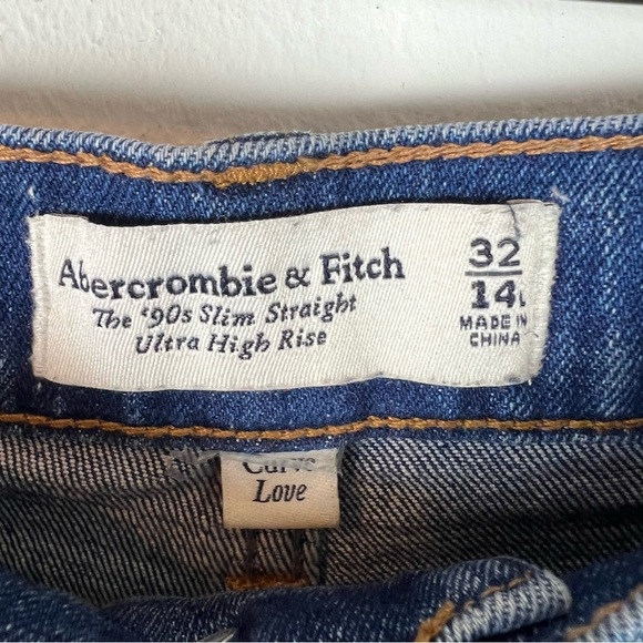 Abercrombie & Fitch 90s Slim Straight Jeans Dark Wash Curve Love Size 32/14 Long - Picture 4 of 7